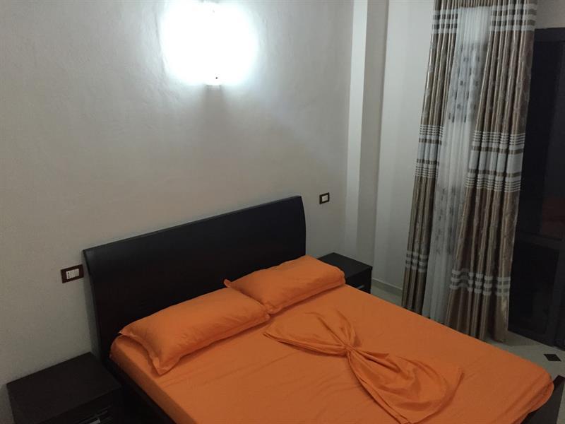 דורס Hotel Ferrara מראה חיצוני תמונה