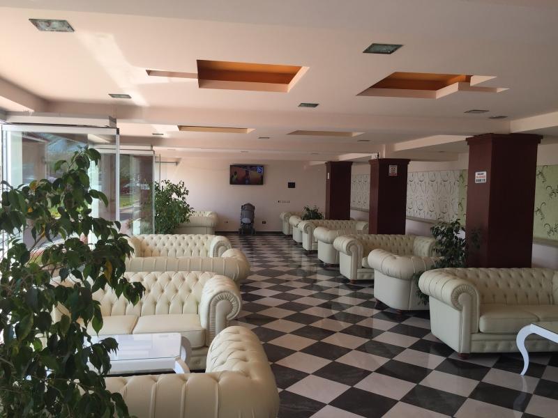 דורס Hotel Ferrara מראה חיצוני תמונה